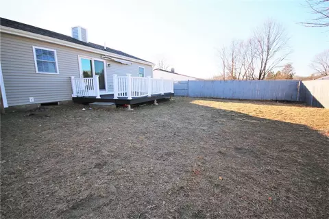 192 Marshall Rd, Woonsocket, RI 02895 photo 10