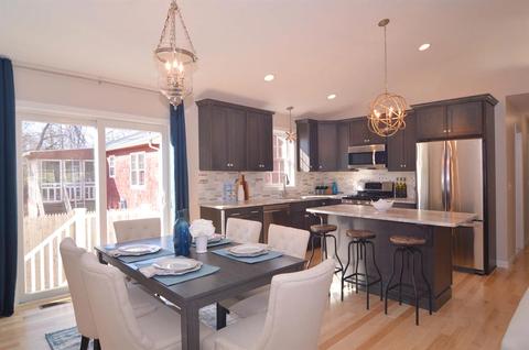 5 Sylvia Dr, Warwick, RI 02886 photo 3