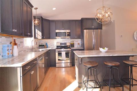5 Sylvia Dr, Warwick, RI 02886 photo 4