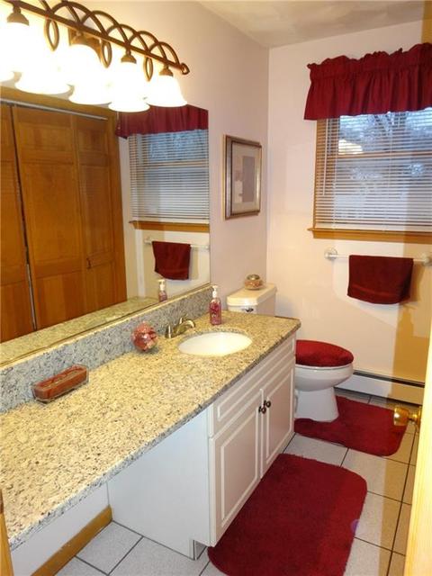 69 Fox Run, Cranston, RI 02921 photo 15