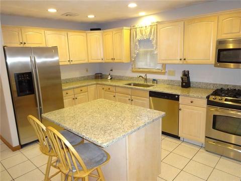 69 Fox Run, Cranston, RI 02921 photo 6