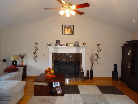 69 Fox Run, Cranston, RI 02921 photo 2