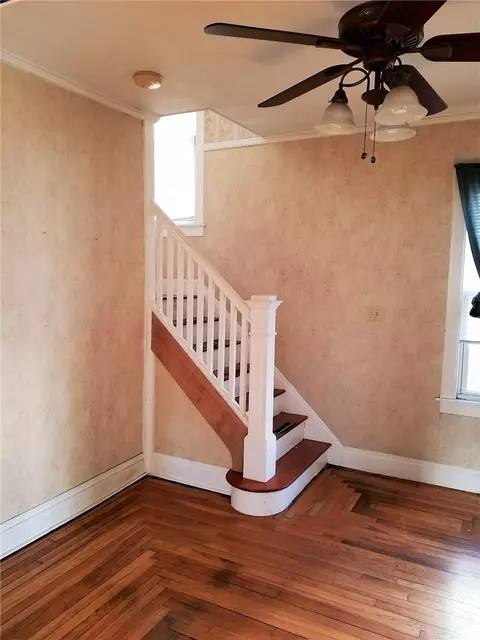 95 Union St, Woonsocket, RI 02895 photo 8