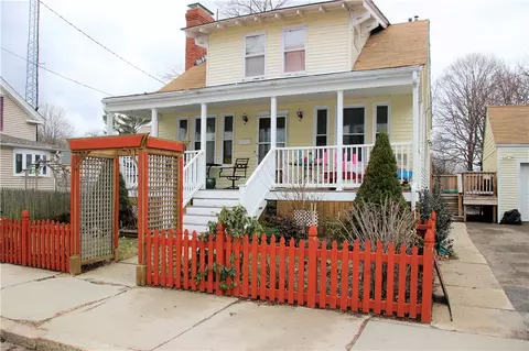 95 Union St, Woonsocket, RI 02895 photo 1
