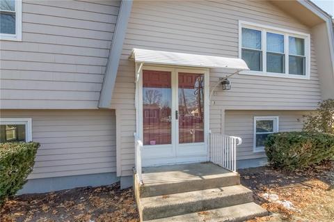 45 Haswill St, Warwick, RI 02889 photo 4
