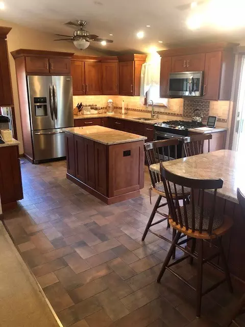 44 Patton St, Coventry, RI 02816 photo 2