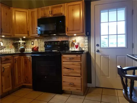 339 Mowry St, Woonsocket, RI 02895 photo 15