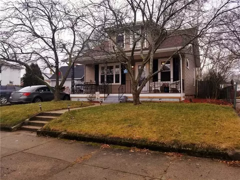 339 Mowry St, Woonsocket, RI 02895 photo 2