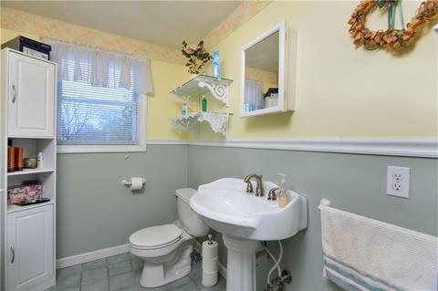 90 Everett St, Pawtucket, RI 02861 photo 26