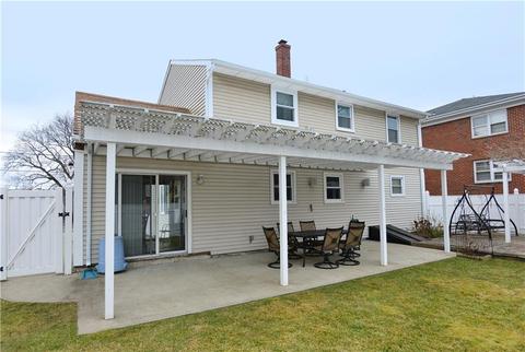 90 Everett St, Pawtucket, RI 02861 photo 7
