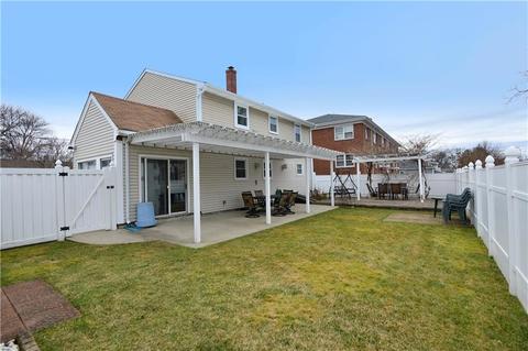 90 Everett St, Pawtucket, RI 02861 photo 6
