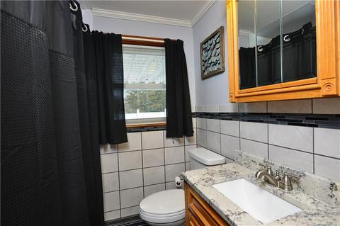 90 Everett St, Pawtucket, RI 02861 photo 16