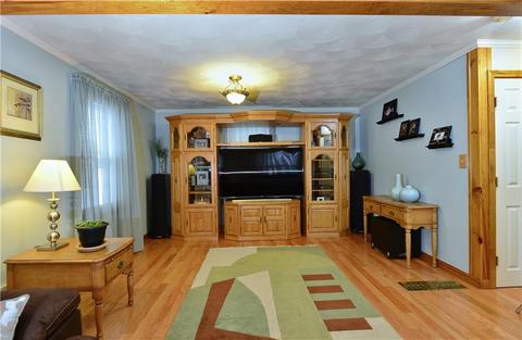 90 Everett St, Pawtucket, RI 02861 photo 17