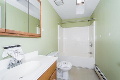 71 New St, Woonsocket, RI 02895 photo 24