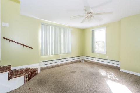 71 New St, Woonsocket, RI 02895 photo 8
