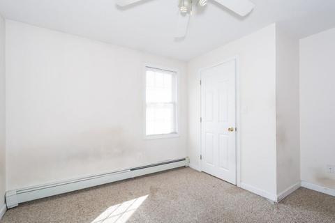71 New St, Woonsocket, RI 02895 photo 20