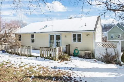 71 New St, Woonsocket, RI 02895 photo 6