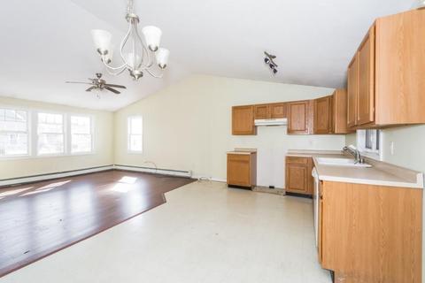 71 New St, Woonsocket, RI 02895 photo 16