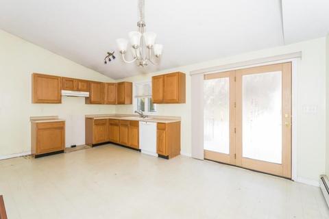 71 New St, Woonsocket, RI 02895 photo 14