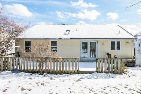 71 New St, Woonsocket, RI 02895 photo 4