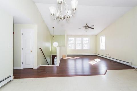 71 New St, Woonsocket, RI 02895 photo 15