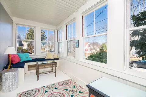 20 Maple St, Warren, RI 02885 photo 5