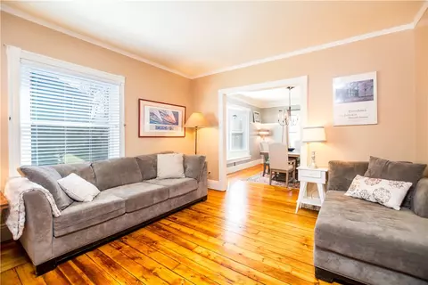 20 Maple St, Warren, RI 02885 photo 16