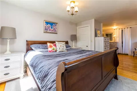 20 Maple St, Warren, RI 02885 photo 24