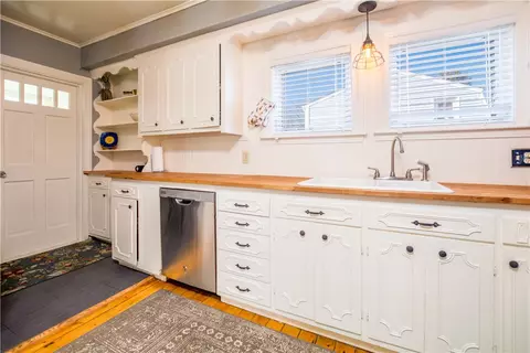 20 Maple St, Warren, RI 02885 photo 12