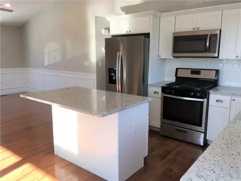15 Ruby St, Woonsocket, RI 02895 photo 5