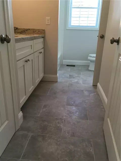 15 Ruby St, Woonsocket, RI 02895 photo 12