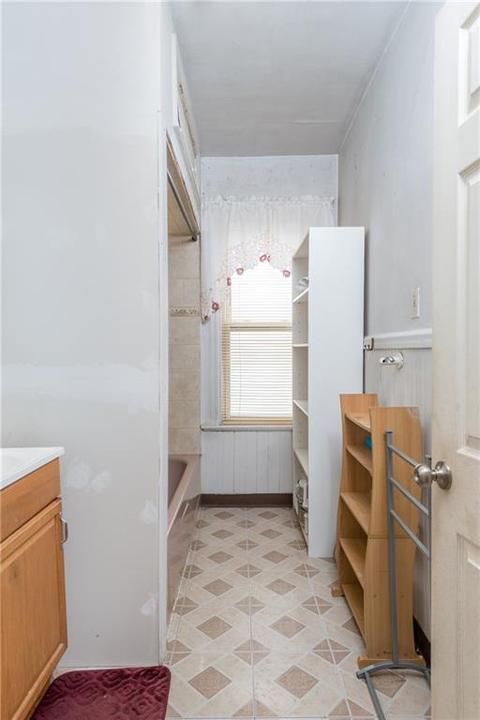 308 Willow St, Woonsocket, RI 02895 photo 6