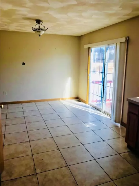 76 Cleveland St, Fall River, MA 02724 photo 9