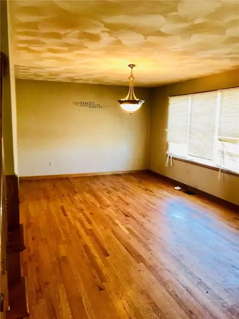 76 Cleveland St, Fall River, MA 02724 photo 6