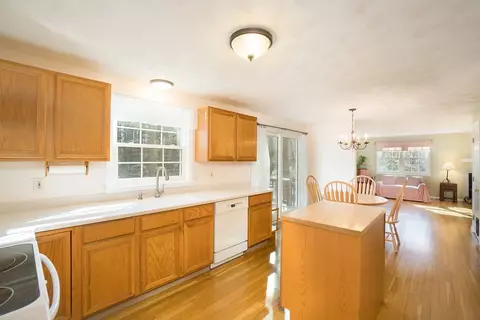 24 Gentry Cir, Exeter, RI 02822 photo 6