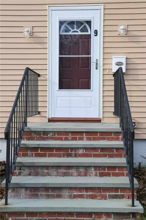 9 Chord St, Westerly, RI 02891 photo 11
