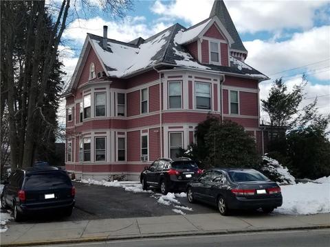 428 Blackstone St, Woonsocket, RI 02895 photo 1