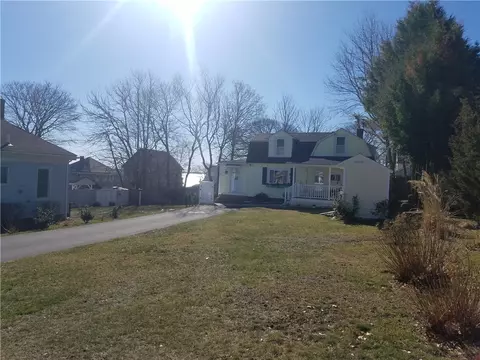62 Brinton Ave, Warwick, RI 02889 photo 24
