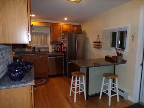 62 Brinton Ave, Warwick, RI 02889 photo 7