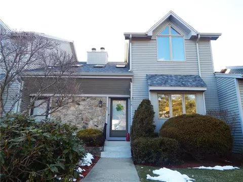 6 Shadowbrook Ln #E, Smithfield, RI 02917 photo 1