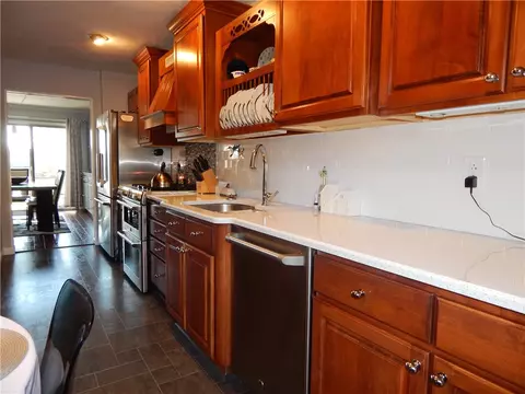 6 Shadowbrook Ln #E, Smithfield, RI 02917 photo 13