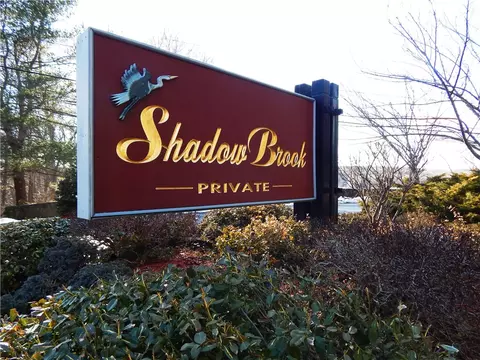 6 Shadowbrook Ln #E, Smithfield, RI 02917 photo 2