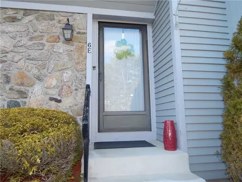 6 Shadowbrook Ln #E, Smithfield, RI 02917 photo 3