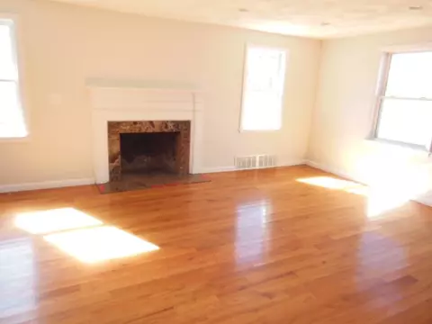 22 Capeway Rd, Warwick, RI 02886 photo 9