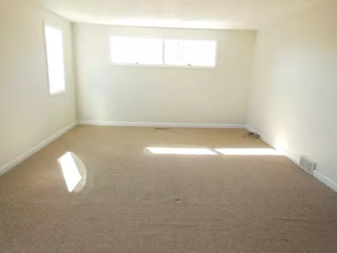22 Capeway Rd, Warwick, RI 02886 photo 17