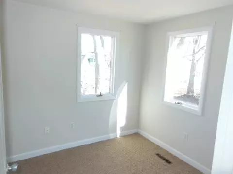 22 Capeway Rd, Warwick, RI 02886 photo 16