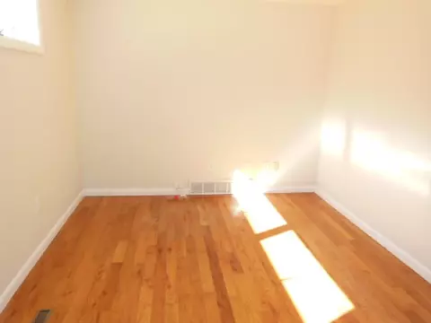 22 Capeway Rd, Warwick, RI 02886 photo 14
