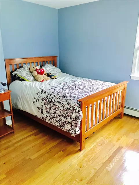 6 Matthew Dr, Warren, RI 02885 photo 8