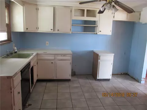 61 Sprague Ave, Warwick, RI 02889 photo 5