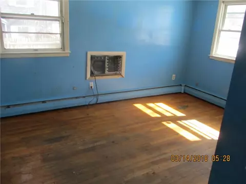 61 Sprague Ave, Warwick, RI 02889 photo 10
